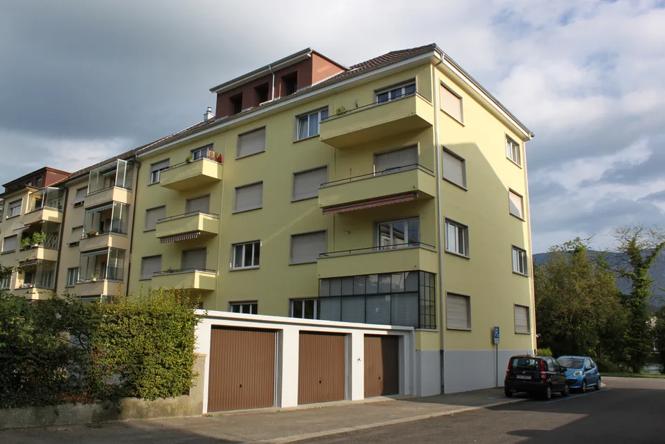 Appartamento in mansarda di 4,5 locali con loggia, 153 m2 di superficie abitabile netta e loggia – foto 12 di 12