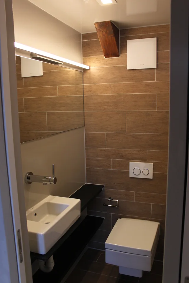 Appartamento in mansarda di 4,5 locali con loggia, 153 m2 di superficie abitabile netta e loggia – foto 10 di 12