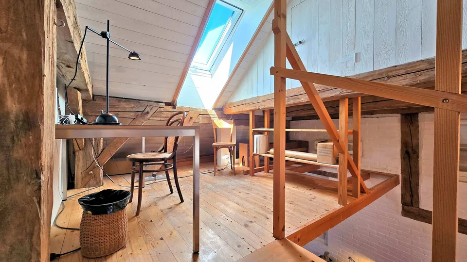 Nuova sezione di Flarzhaus ricostruita con area studio/loft – foto 12 di 14