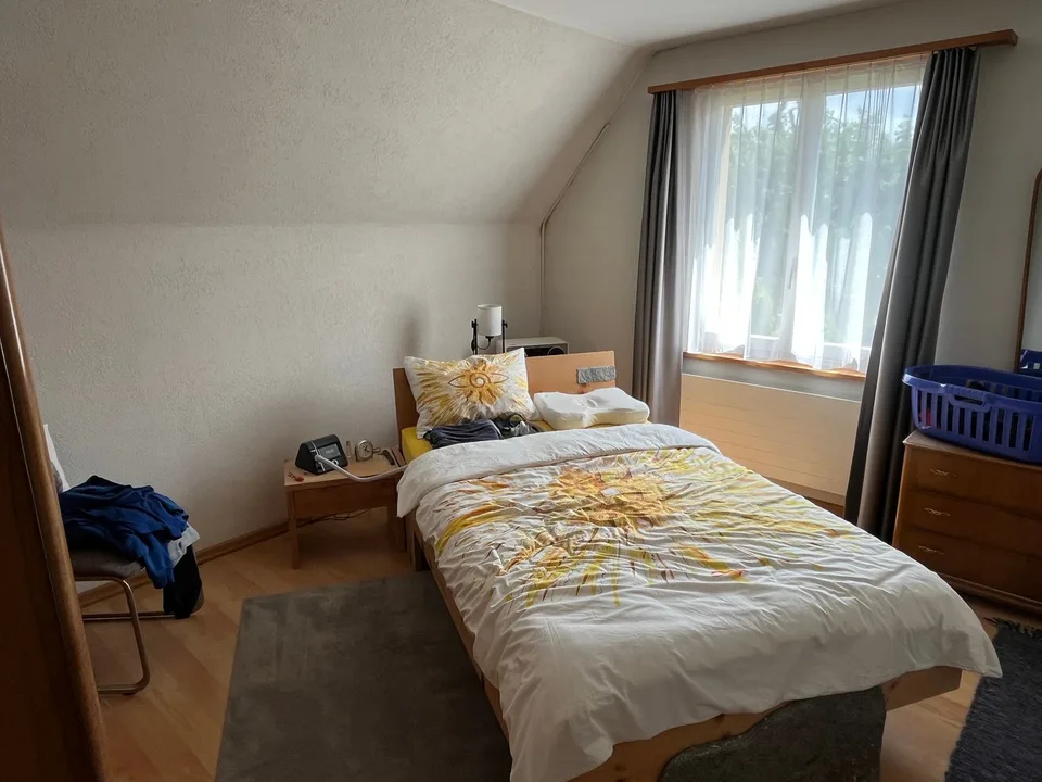Maison unifamiliale dans un quartier calme avec des connections de transport en commun optimales. – photo 13 sur 30