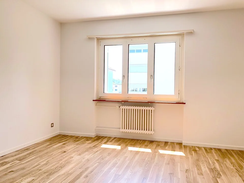 Helle 4-Zimmerwohnung gleich neben dem Kantonsspital Aarau – Foto 5 von 11