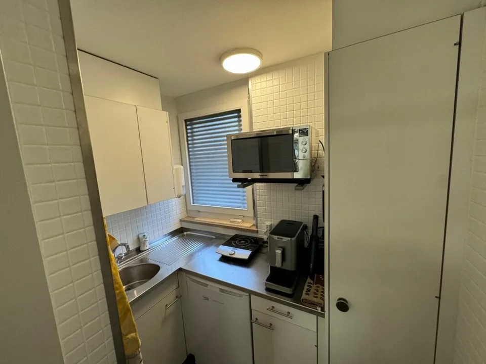Ufficio moderno, pronto per essere occupato, 4 locali con attrezzature di alta qualità in posizione centrale - disponibile per l'affitto immediato – foto 11 di 14