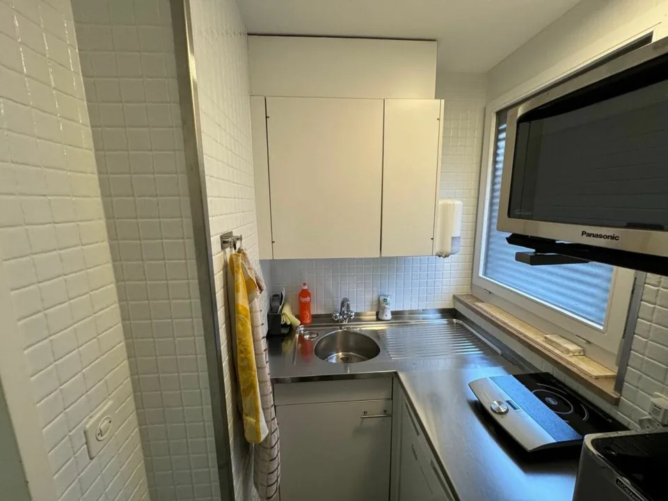 Ufficio moderno, pronto per essere occupato, 4 locali con attrezzature di alta qualità in posizione centrale - disponibile per l'affitto immediato – foto 10 di 14