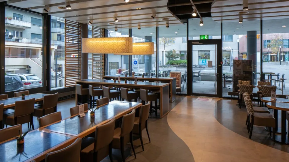 Espace commercial ou gastronomique attractif au Trischliplatz à Rorschach – photo 2 sur 3