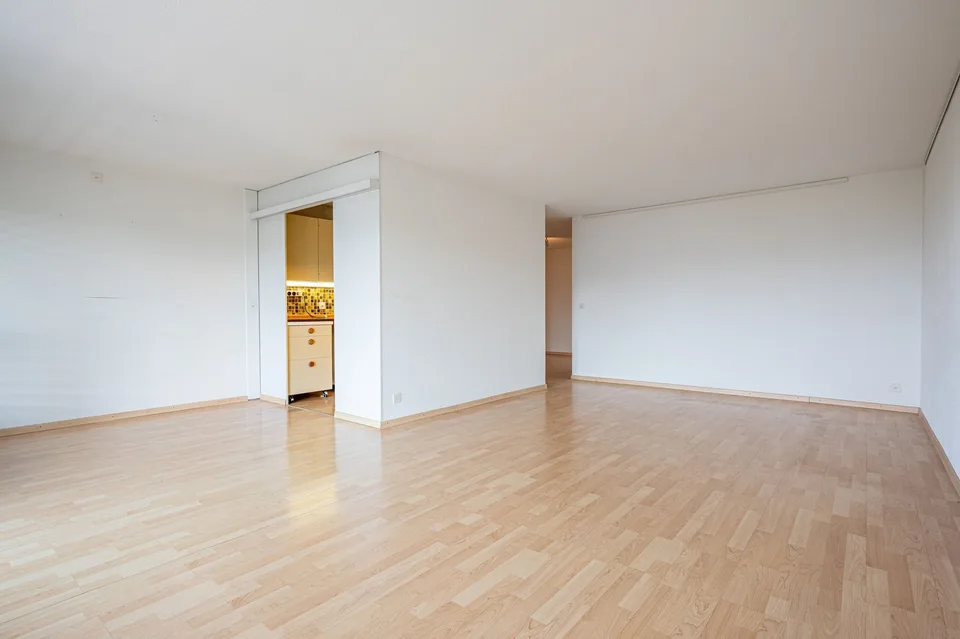 Helle 4.5-Zimmer-Wohnung mit Balkon in Muri bei Bern kaufen – Foto 4 von 13