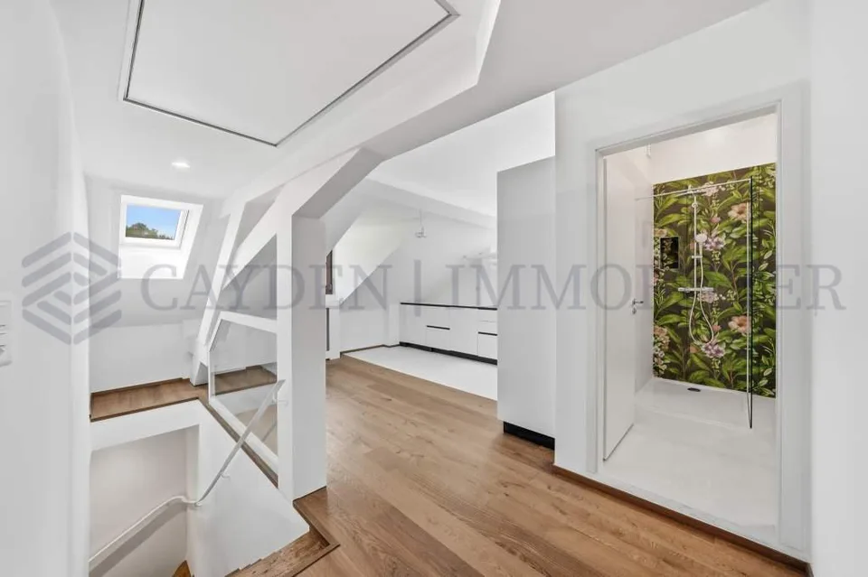 Exclusivité !!!! Beau 4 pièces entièrement rénové dans une bâtisse de charme. – photo 2 sur 11