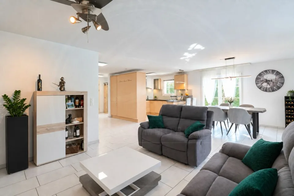 RESERVED - Detached 5½-room single-family house with garden and 2 underground parking spaces – photo 3 of 12