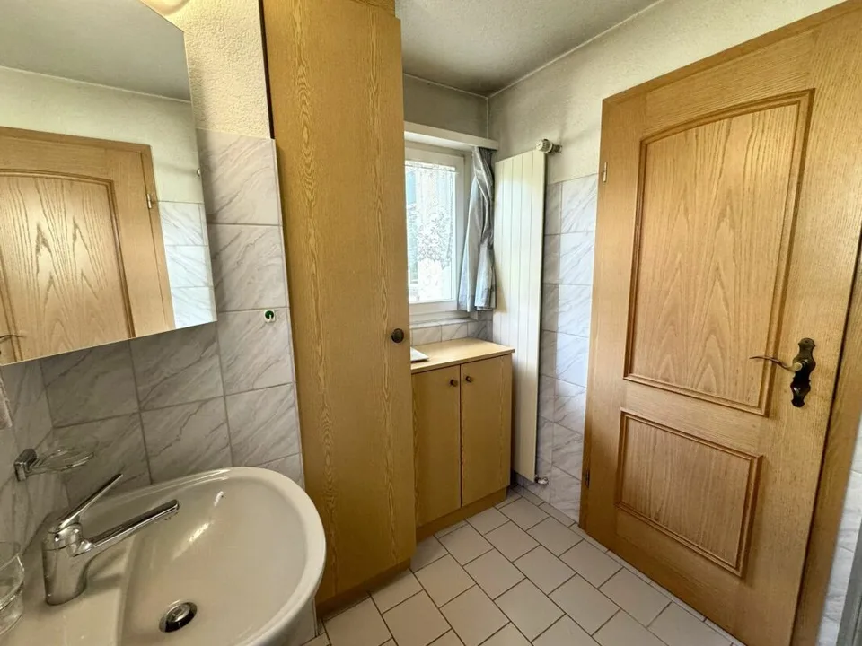 Einfamilienhaus mit Potential zu verkaufen – Foto 6 von 13