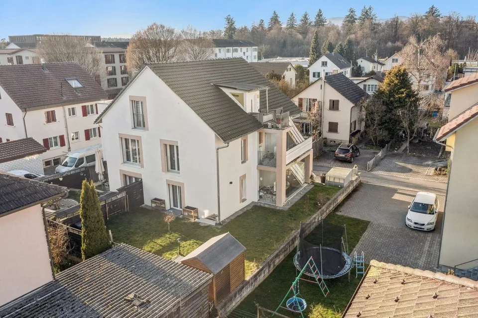 Solides Mietgebäude mit dauerhaftem Ertragspotenzial – Foto 2 von 13