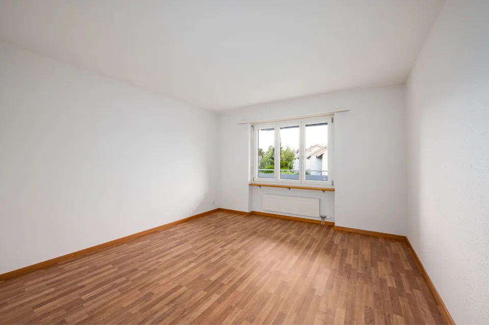 Attraktive 4.5-Zimmer-Wohnung mit Balkon und grosszügigem Grundriss – Foto 8 von 12