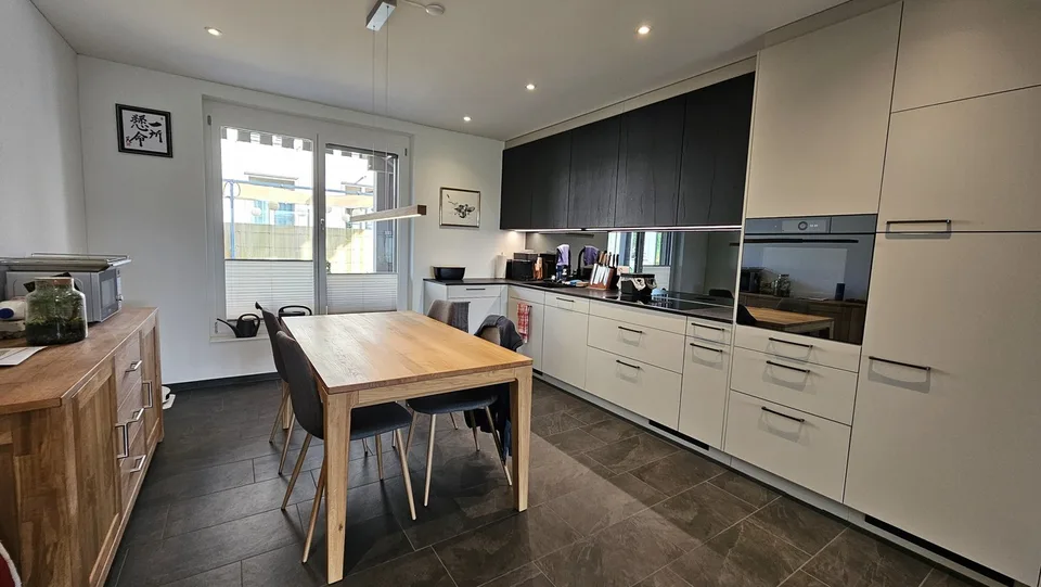 Appartement en propriété de 4,5 pièces moderne dans un développement convivial pour les familles – photo 6 sur 13