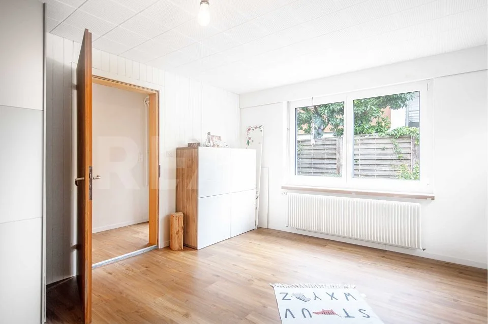 Das perfekte Wohnglück: Freistehendes 5.5-Zi. EFH mit grossem Garten und Bergsicht in Seedorf, UR – Foto 8 von 13