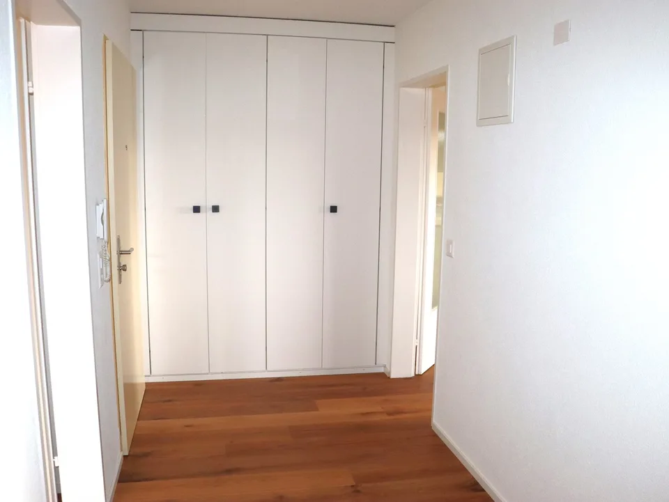 Appartement de 3,5 pièces rénové avec terrasse et balcon – photo 9 sur 13