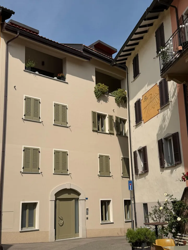 2.5 locali completamente rinnovato a Breganzona – luminoso, tranquillo e ben servito – Foto 17 von 24