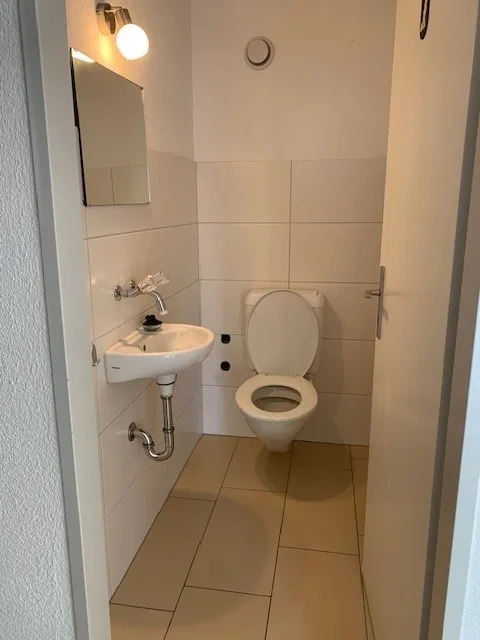 Bello appartamento 4.5 locali vicino al lago con camino e balcone - SENZA ASCENSORE – foto 6 di 13