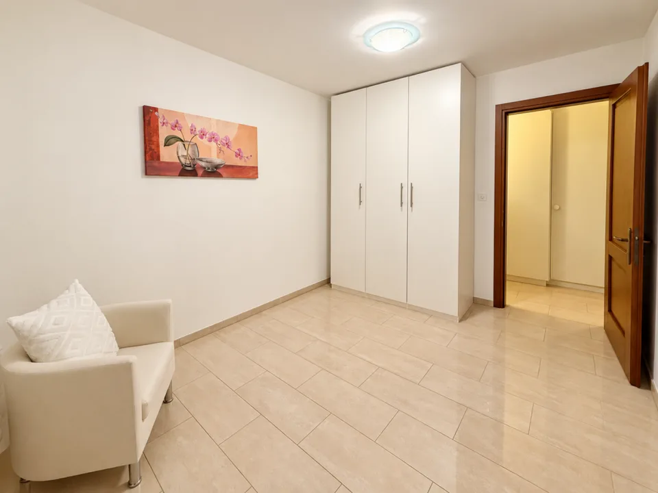 5.5-Room Duplex Apartment | 156 m² | Large Roof Terrace – photo 8 of 18