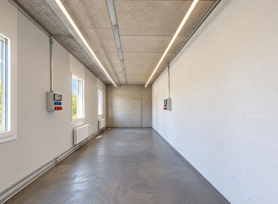 Flexible commercial space for rent - 396 m2 in Herznach! – photo 6 of 7