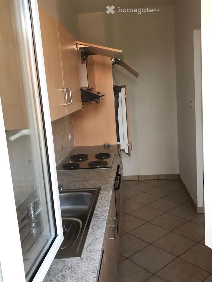 Miete ein sonniges Apartment mit Terrasse – Foto 4 von 5