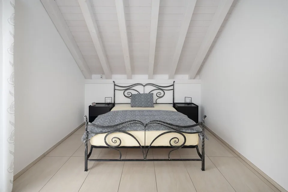Maison unifamiliale indépendante avec jardin et double garage – photo 12 sur 16