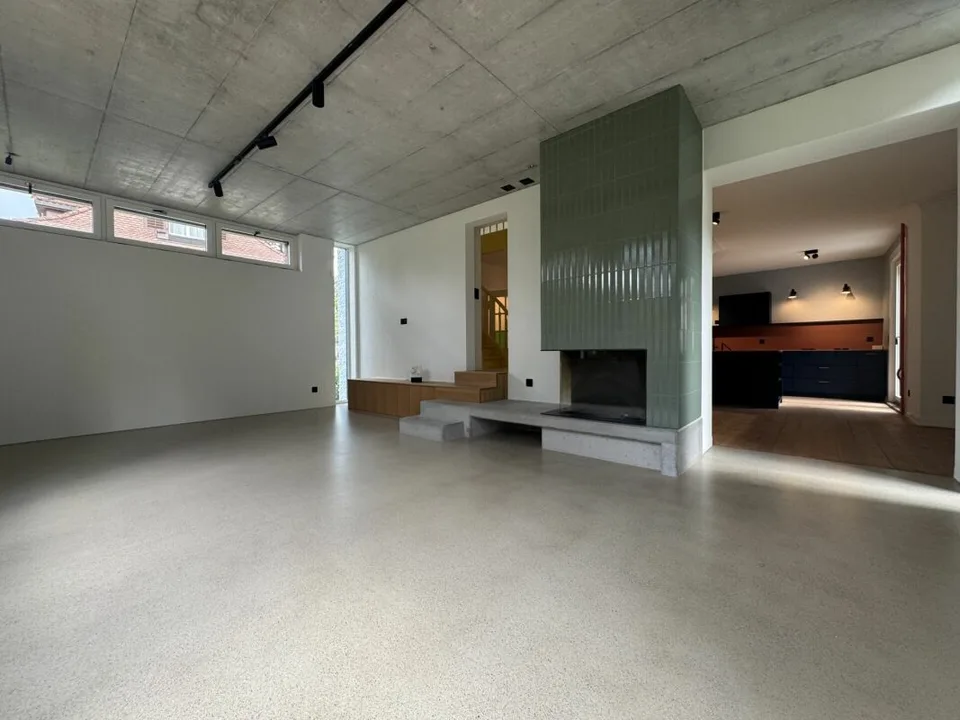 EINZIGARTIGES STADTHAUS IM KREIS 2 - ARCHITEKTUR MIT CHARAKTER – Foto 28 von 28
