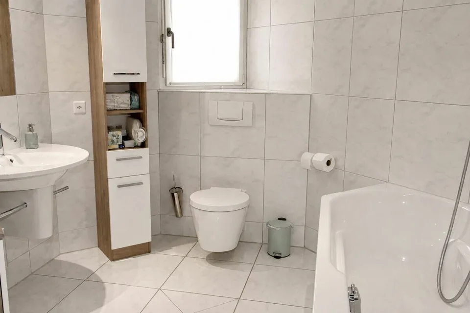 Freistehendes EFH mit Ausbaupotenzial – Foto 14 von 19
