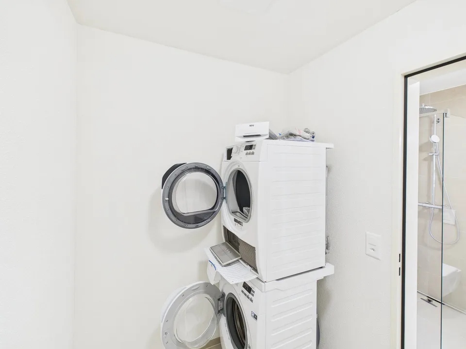 Moderne 2.5-Zimmer-Wohnung mit Balkon in Uzwil – Foto 7 von 9