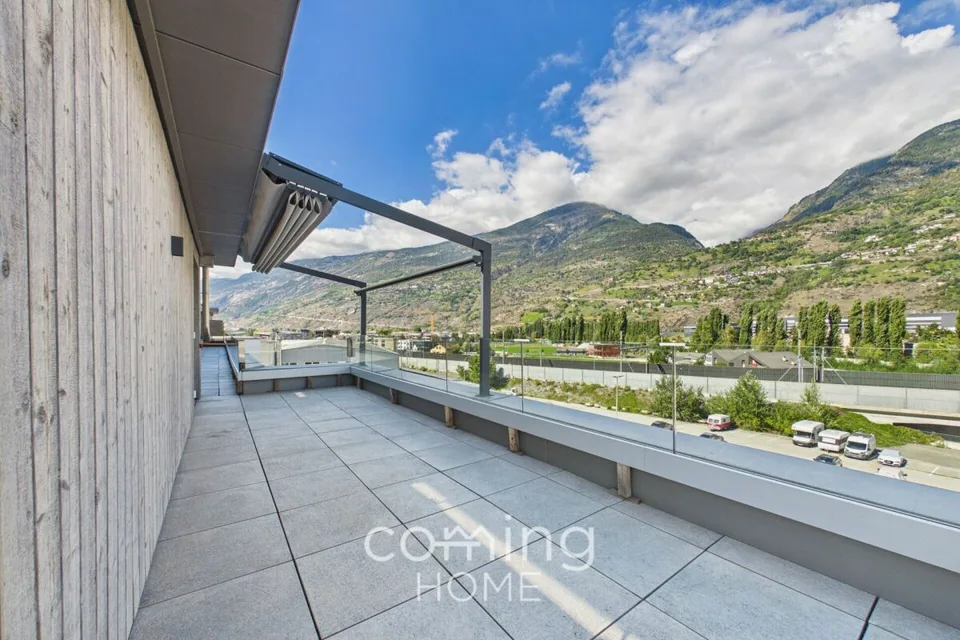 Appartamento attico di 3,5 locali soleggiato a Visp con terrazza spaziosa – foto 11 di 12