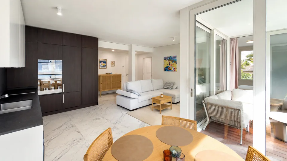 Elegante appartamento di 3.5 locali a pochi passi dal lago – photo 3 sur 8