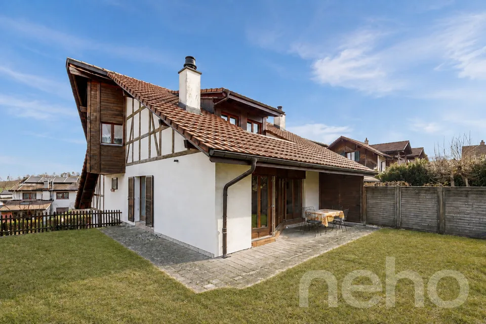 Da rinfrescare: Grande villa familiare con giardino, posizione ideale – foto 8 di 12