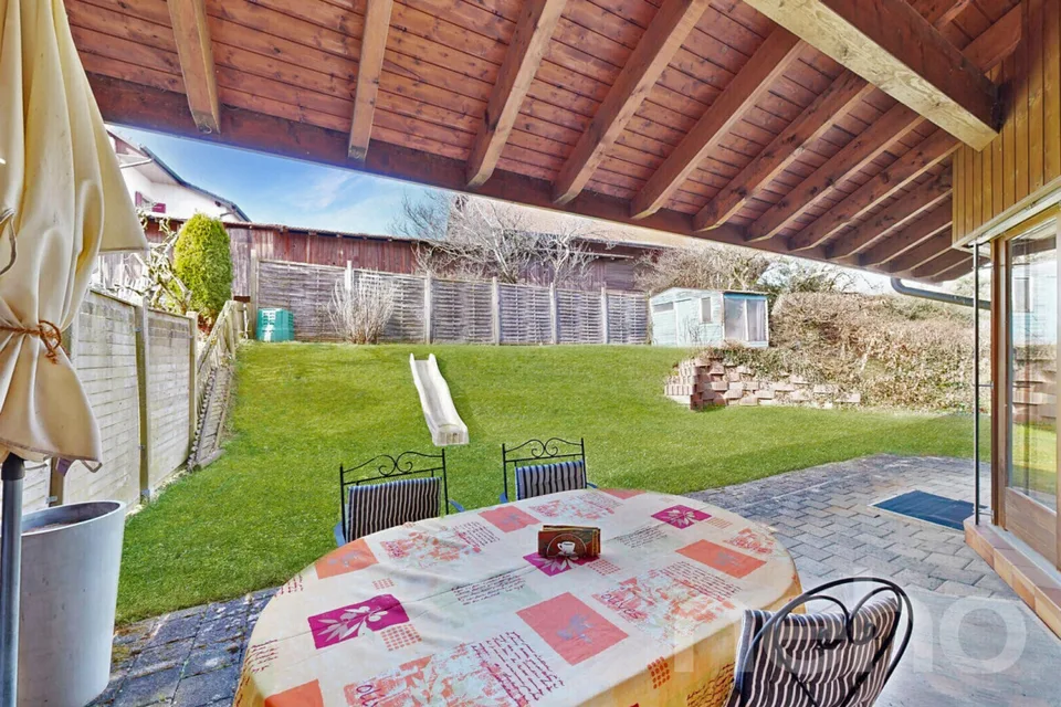 Da rinfrescare: Grande villa familiare con giardino, posizione ideale – foto 12 di 12