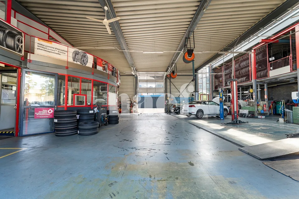 Garage mit Empfang, Werkstatt und Lagerflächen zu verkaufen in Givisiez – Foto 6 von 12
