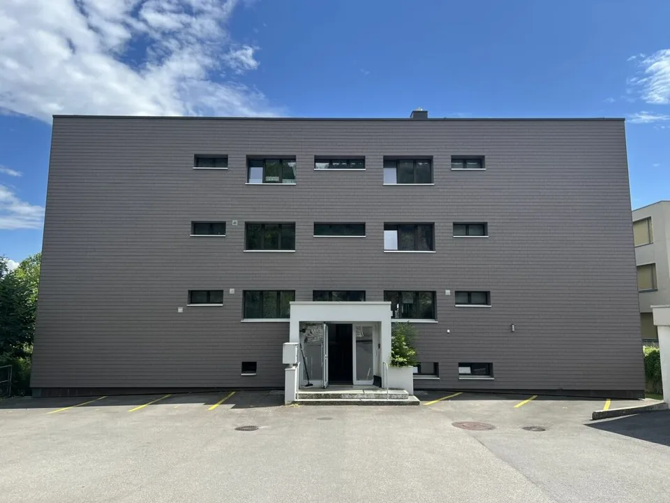 La Neuveville, magnifique appartement de 4.5 pièces entièrement rénové avec balcon – photo 9 sur 9