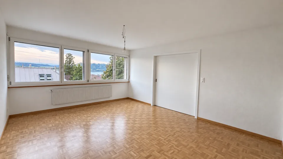 La Neuveville, magnifique appartement de 4.5 pièces entièrement rénové avec balcon – photo 5 sur 9