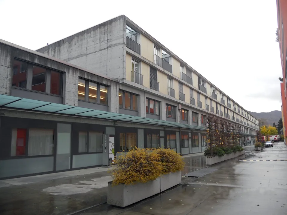 Ampio spazio per uffici in posizione ideale direttamente alla stazione di Wettingen – foto 3 di 5