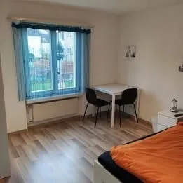 Möbliertes Zimmer – Foto 2 von 5