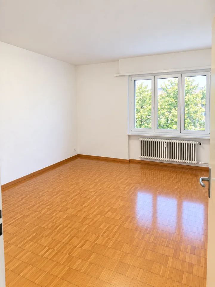 Helle 3.5-Zimmer-Wohnung mit Balkon an ruhiger Lage – Foto 8 von 12