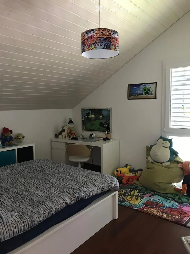 Schönes Einfamilienhaus mit 7 Zimmern – Foto 3 von 5