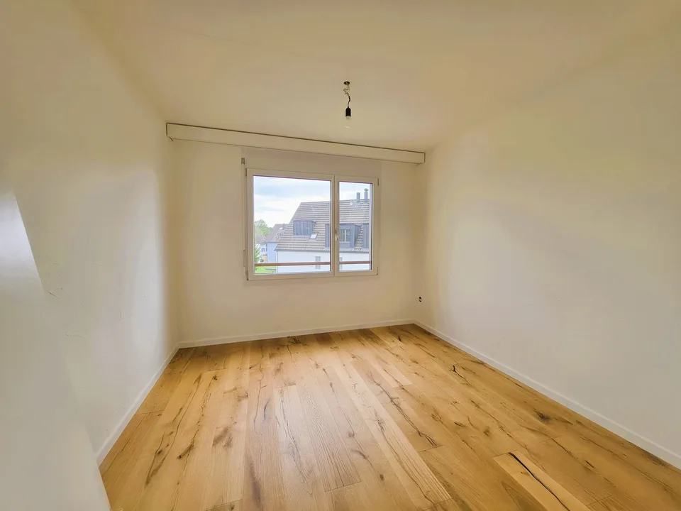 Appartamento di 4,5 locali appena ristrutturato a Zuzwil, vantaggioso sul piano fiscale - Approvato dalla banca – foto 5 di 6