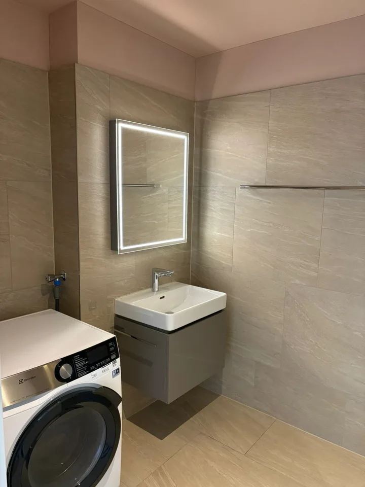 Appartamento di 3,5 locali nuovo con balcone al 4° piano – foto 6 di 13