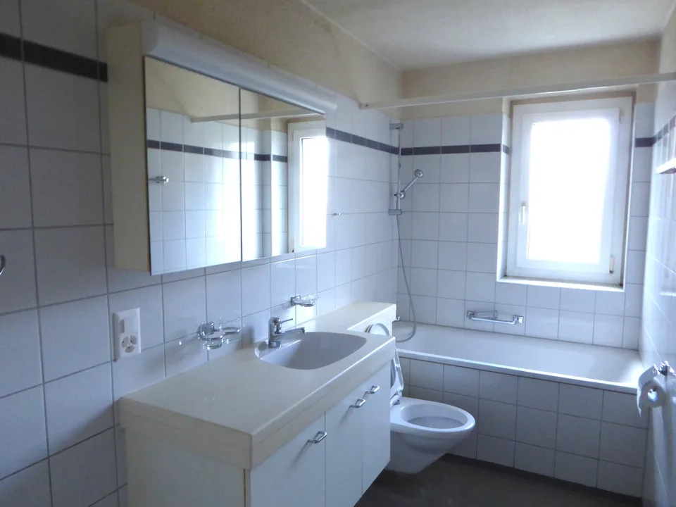 schöne und zentrale Wohnung sucht Dich – Foto 3 von 4