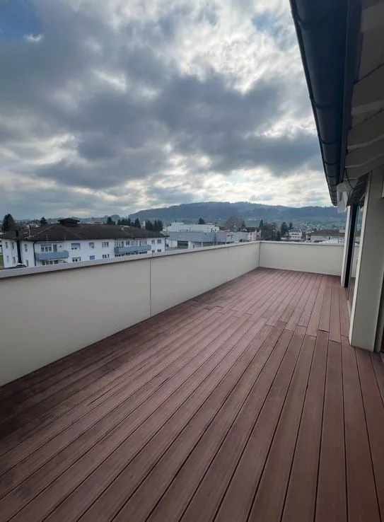 Tolle 6.5-Zimmerwohnung mit gemütlichem Wintergarten und Cheminée – Foto 5 von 5