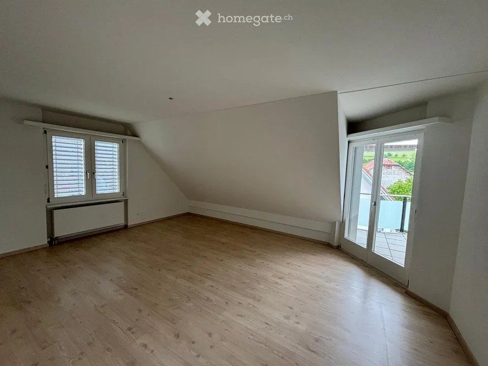 Grosszügige 5.5-Zimmer-Maisonettewohnung – Foto 4 von 5