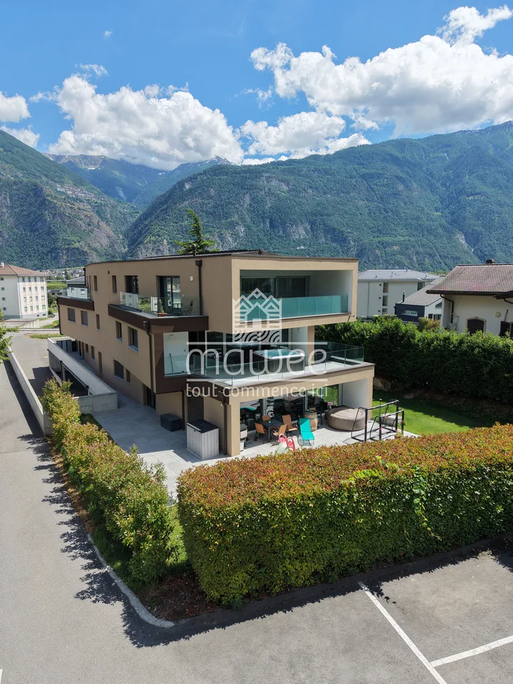Elegance, comfort and exceptional terrace in the heart of Leytron! – photo 12 of 13