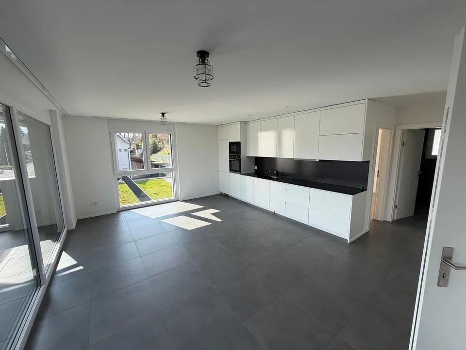 Appartement moderne 3.5 pièces avec grande terrasse et balcon – photo 6 sur 11