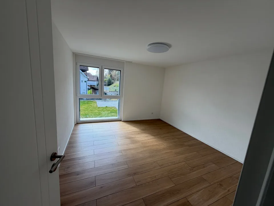 Appartement moderne 3.5 pièces avec grande terrasse et balcon – photo 11 sur 11