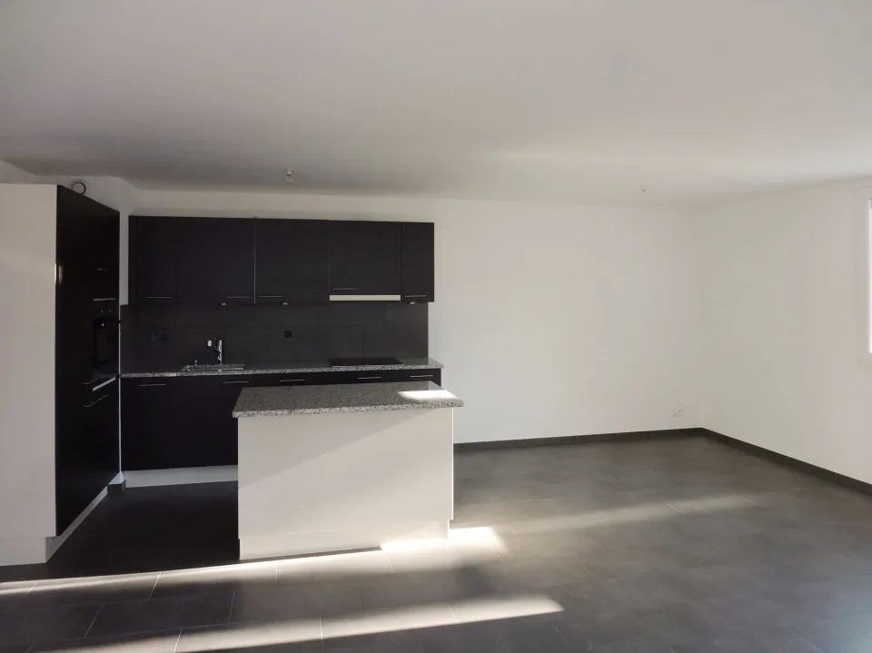 Appartement de 4.5 pièces avec 2 places de parc couvertes à Lucens – photo 3 sur 8