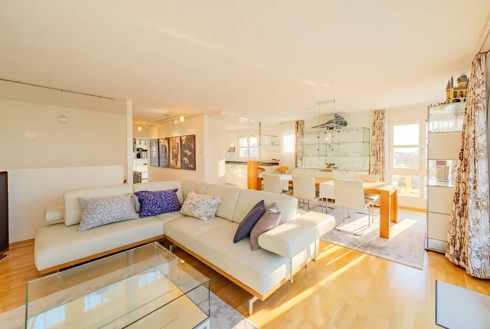 Appartement-maisonnette de rêve de 5,5 pièces avec salle de loisirs entièrement aménagée – photo 2 sur 13