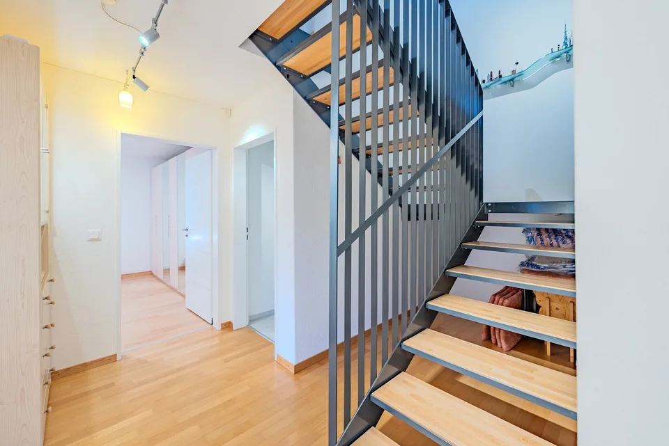 Appartement-maisonnette de rêve de 5,5 pièces avec salle de loisirs entièrement aménagée – photo 9 sur 13