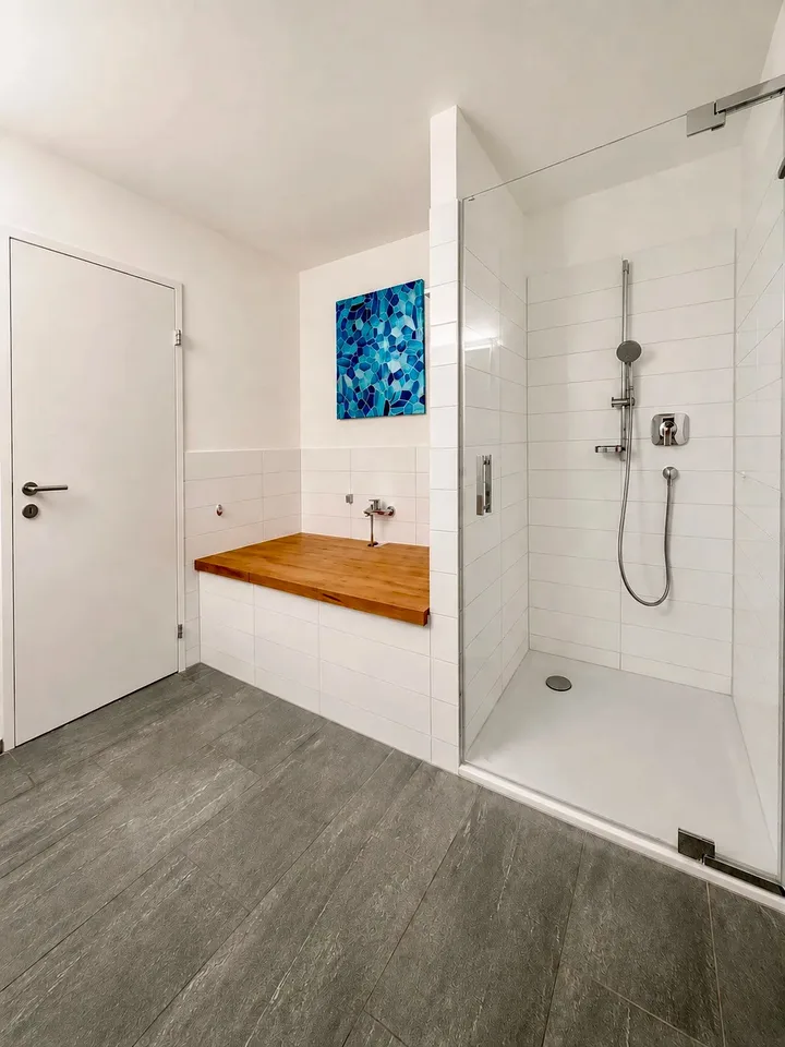 Reserviert: Grosszügige 4.5-Zimmer-Terrassenwohnung mit Aussicht auf die Reuss und das Naturschutzgebiet – Foto 5 von 13
