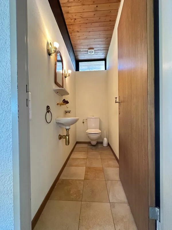 Maison individuelle de 7 pièces avec piscine et vue dégagée – photo 9 sur 15